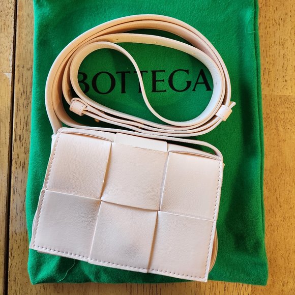 RARE Bottega Veneta Mini Cassette handbag - Picture 3 of 4